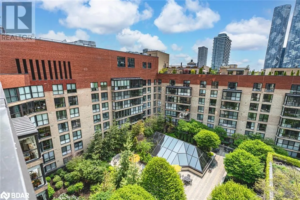 80 FRONT Street E Unit# 824, #824