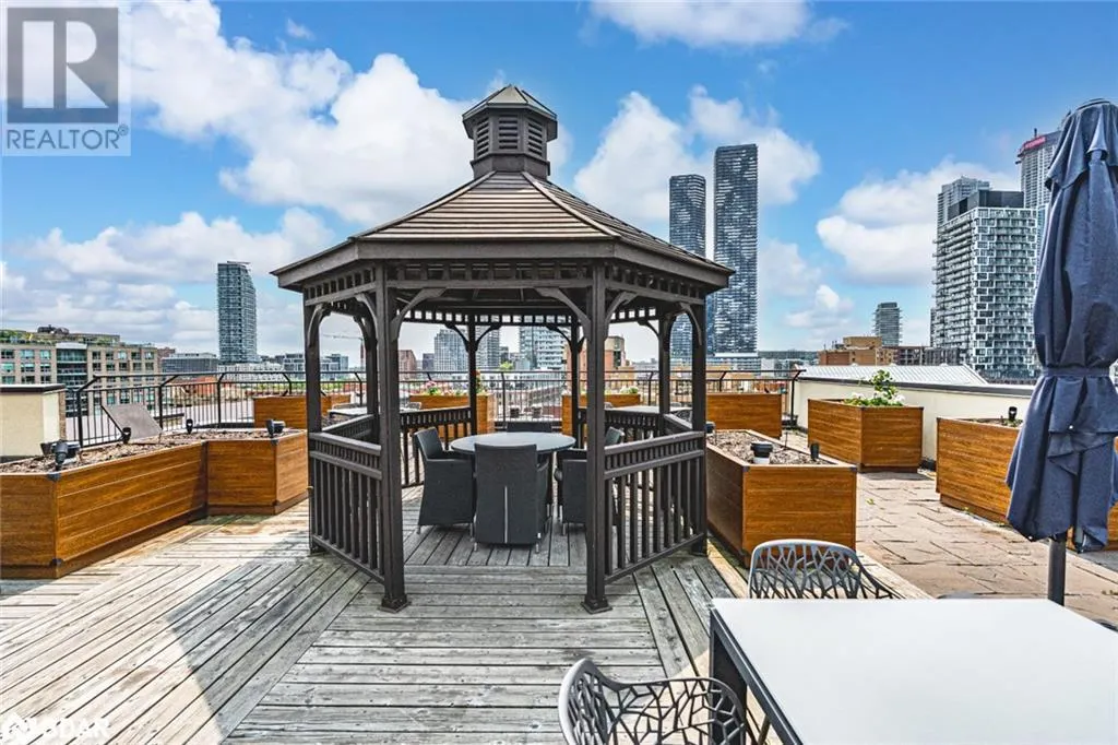80 FRONT Street E Unit# 824, #824