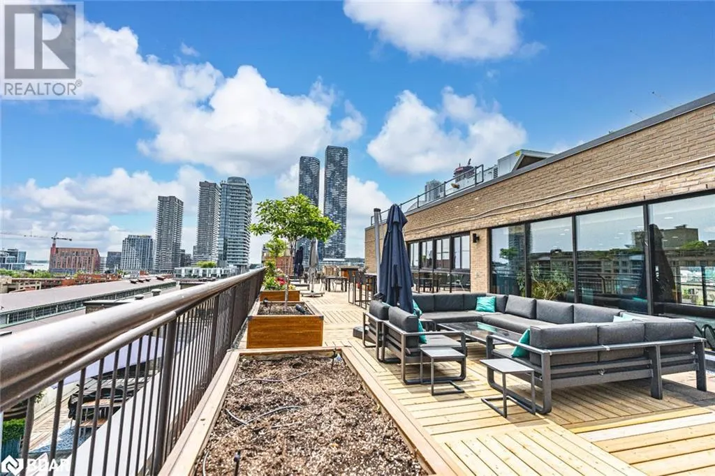 80 FRONT Street E Unit# 824, #824