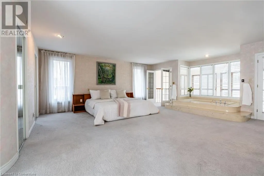 887 MONTGOMERY Drive