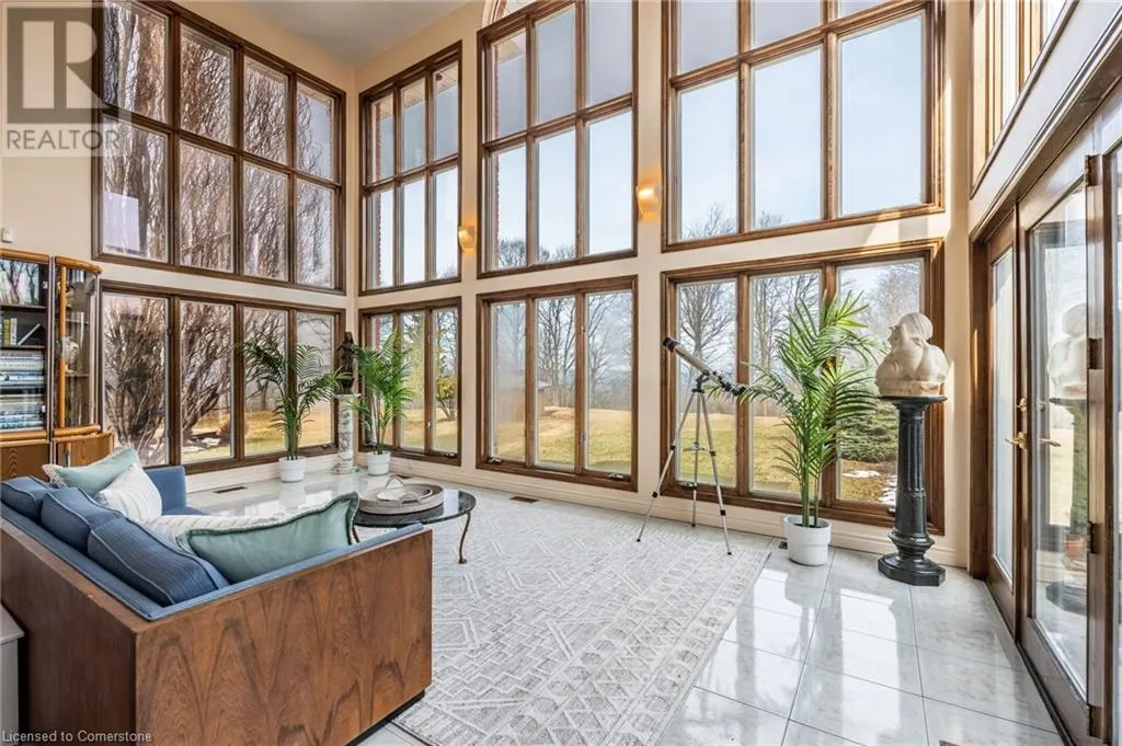 887 MONTGOMERY Drive