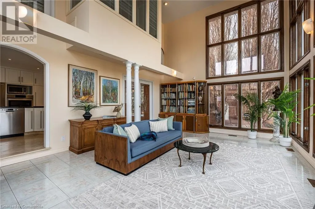 887 MONTGOMERY Drive