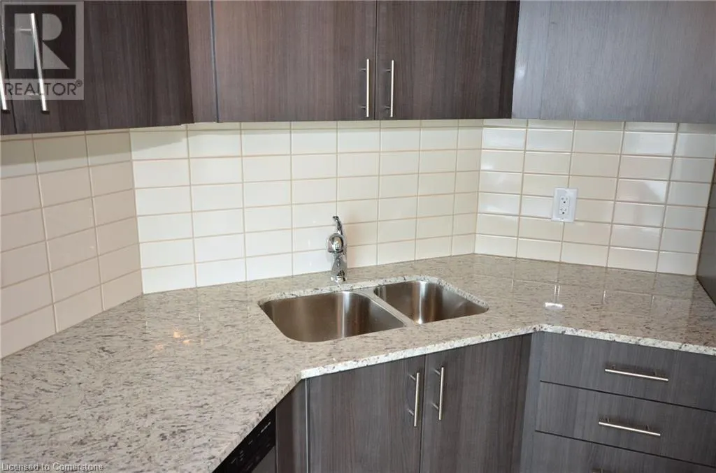 560 NORTH SERVICE Road Unit# 203, #203
