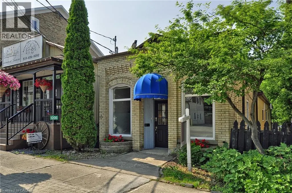1206 QUEEN'S BUSH Road