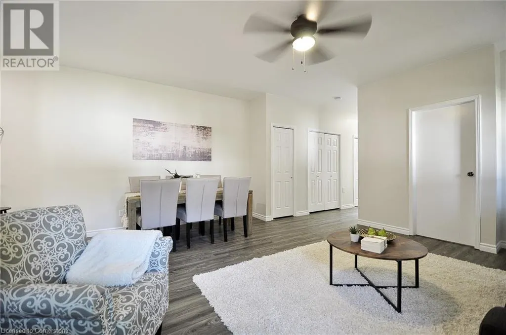 1206 QUEEN'S BUSH Road
