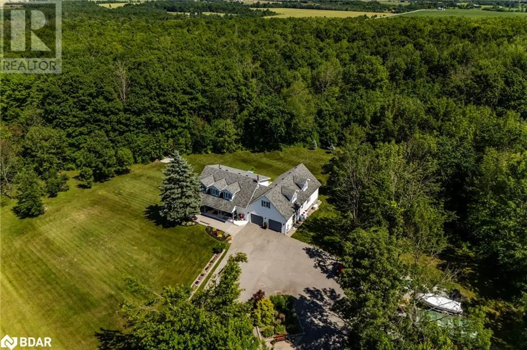 403 MOONSTONE Road E