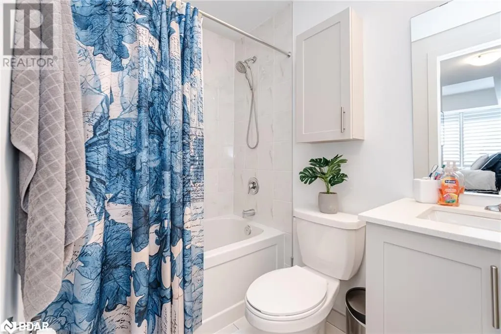 1085 DOUGLAS MCCURDY Common Unit# 111, #111