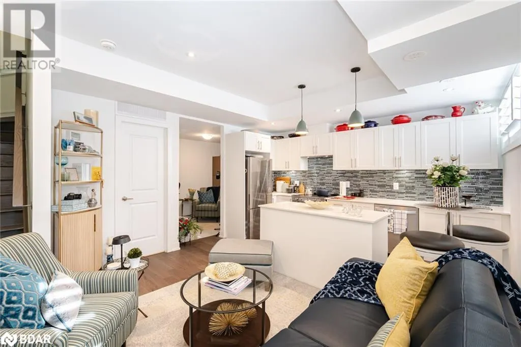 1085 DOUGLAS MCCURDY Common Unit# 111, #111