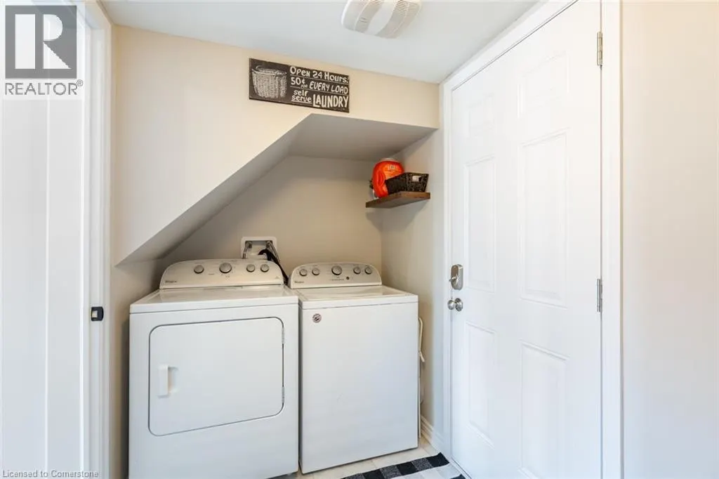 230 AVONSYDE Boulevard Unit# 15, #15