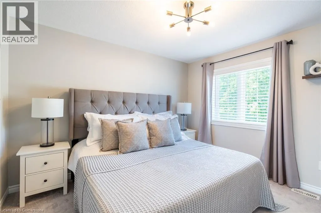 230 AVONSYDE Boulevard Unit# 15, #15