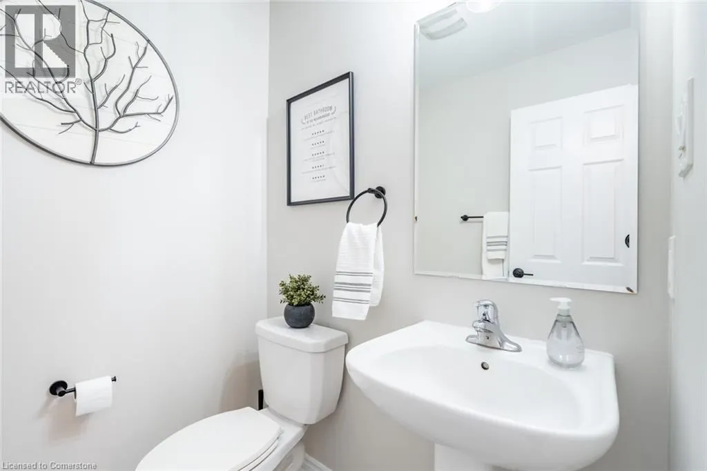230 AVONSYDE Boulevard Unit# 15, #15