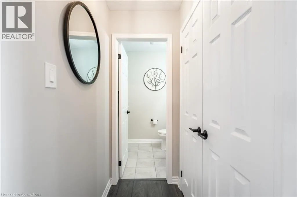 230 AVONSYDE Boulevard Unit# 15, #15