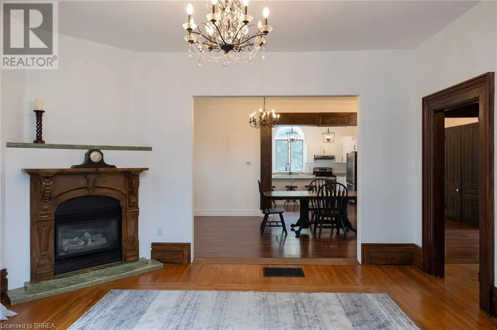 76.5 STOVER Street N
