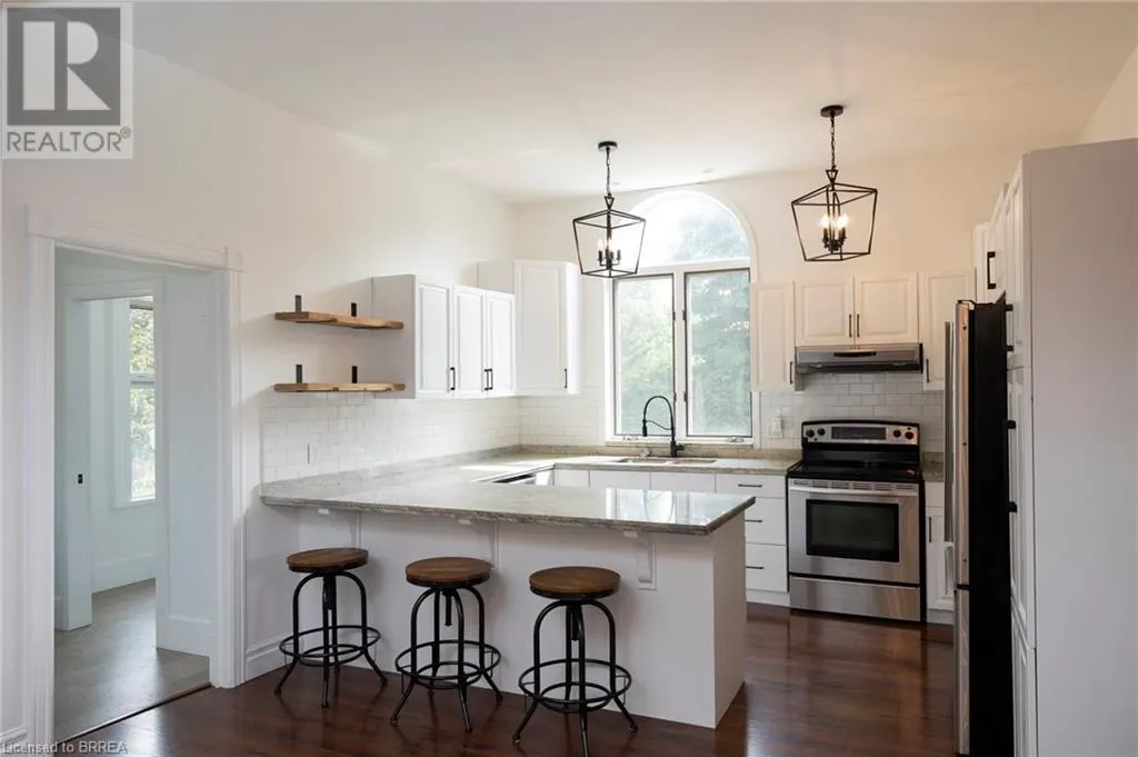 76.5 STOVER Street N