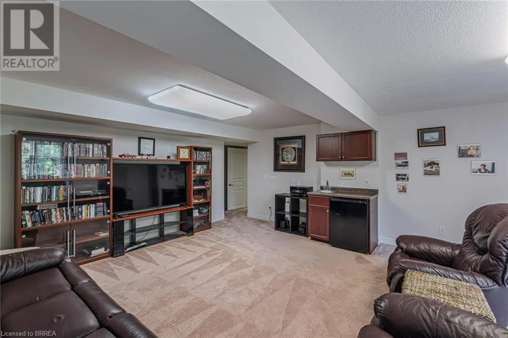 26 COBBLESTONE Drive
