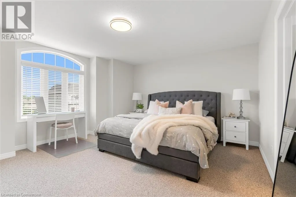 45 SAUVIGNON Crescent