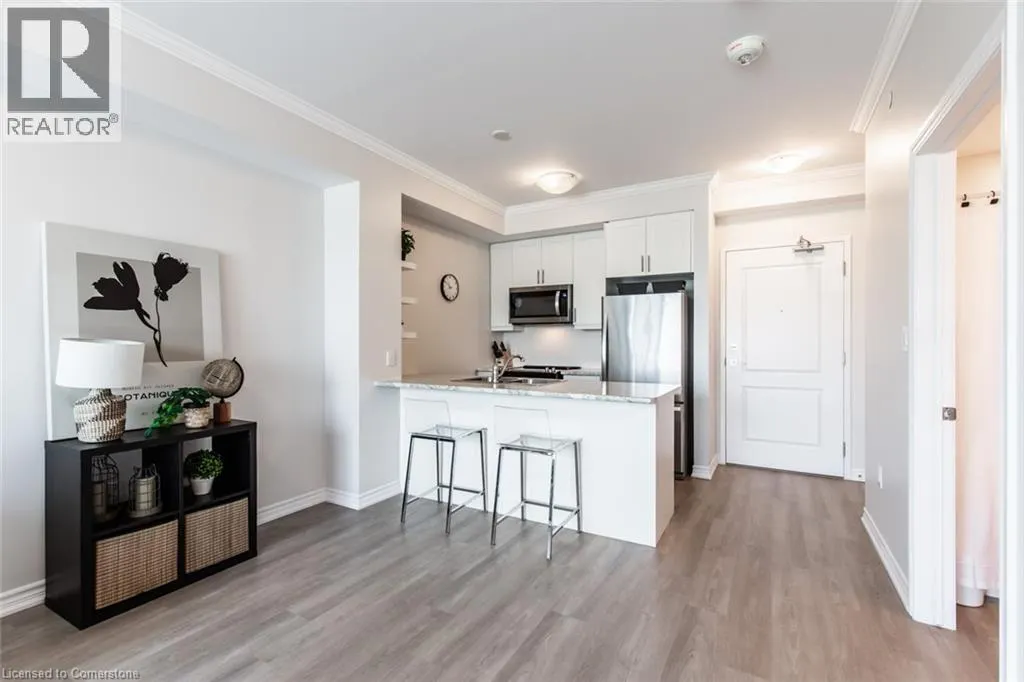450 DUNDAS Street E Unit# 303, #303