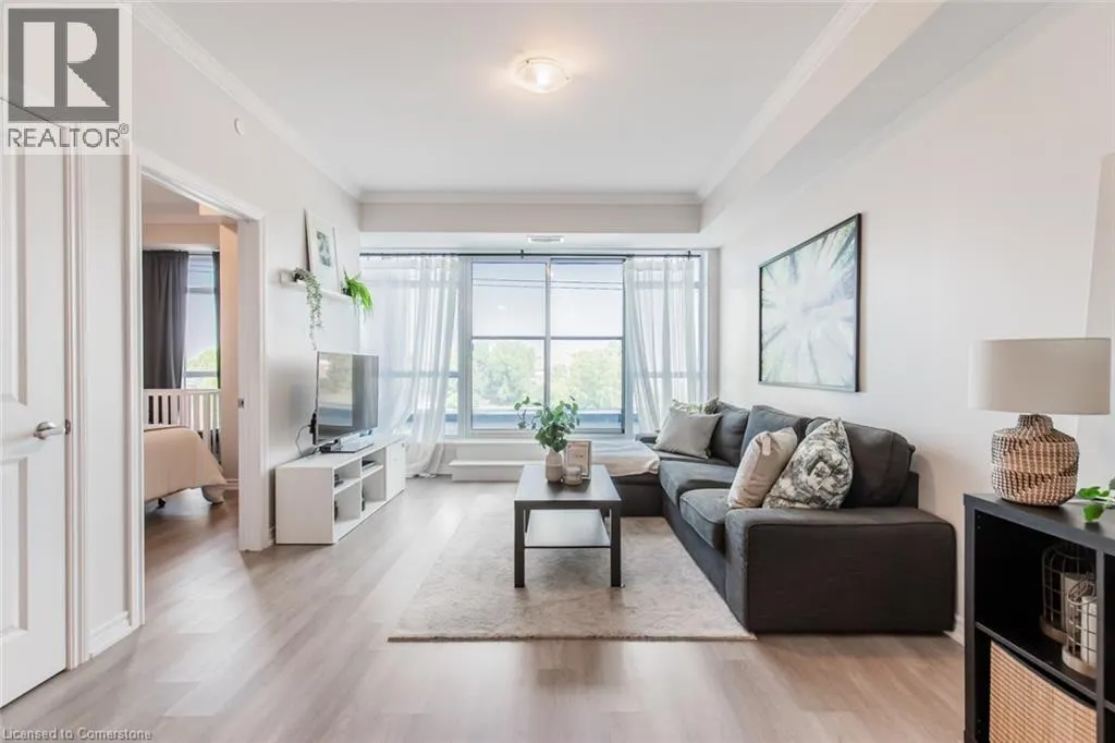 450 DUNDAS Street E Unit# 303, #303