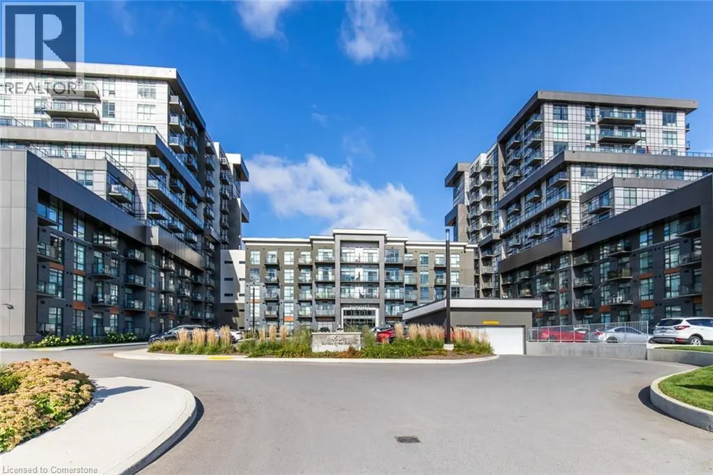 450 DUNDAS Street E Unit# 303, #303