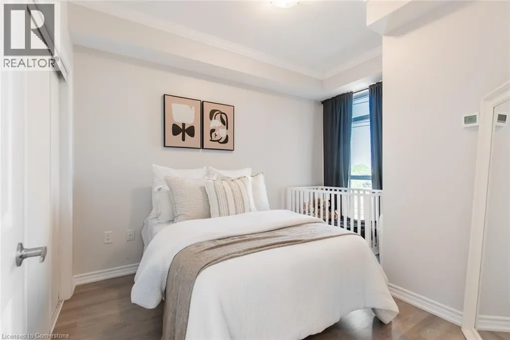 450 DUNDAS Street E Unit# 303, #303