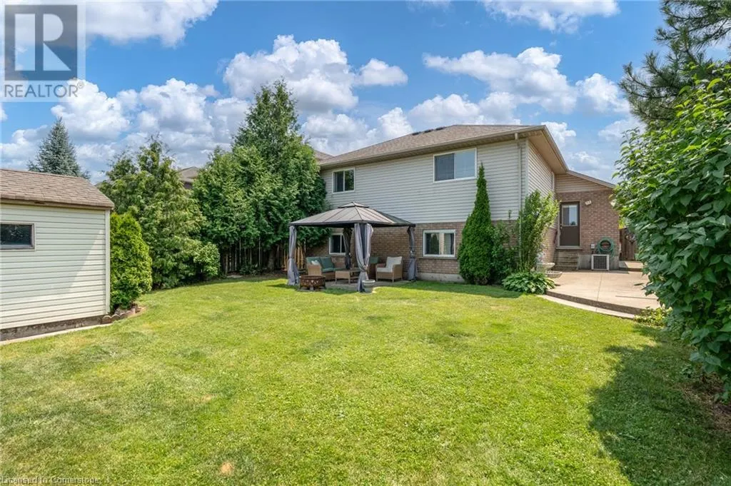 13 LONEOAK Crescent