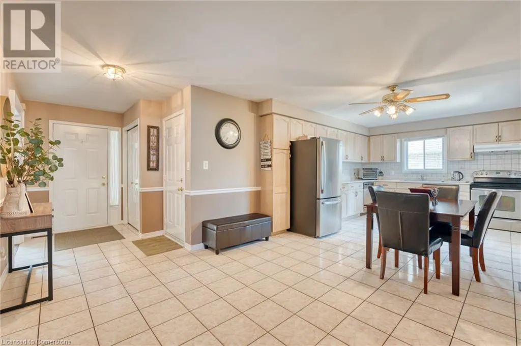 13 LONEOAK Crescent