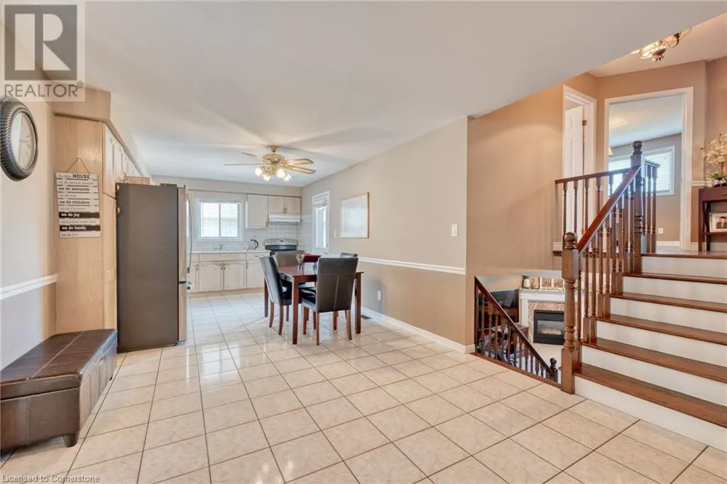 13 LONEOAK Crescent