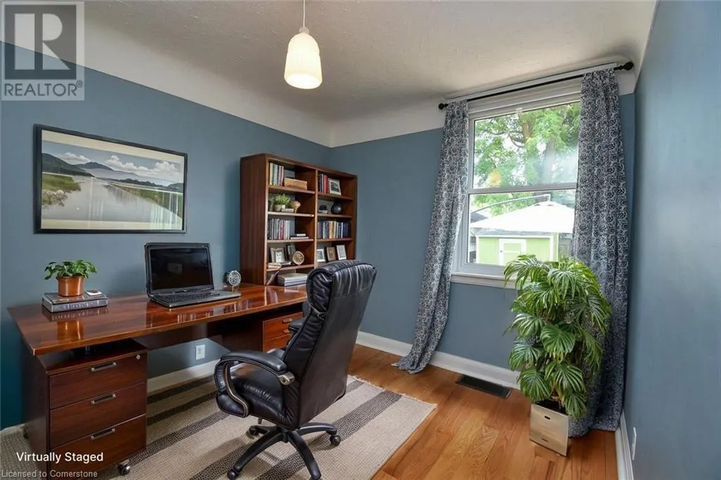33 WILMAR Court