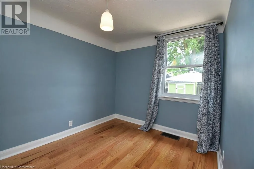 33 WILMAR Court