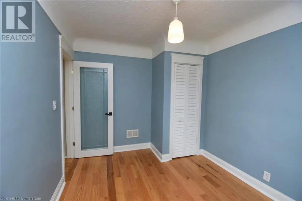 33 WILMAR Court