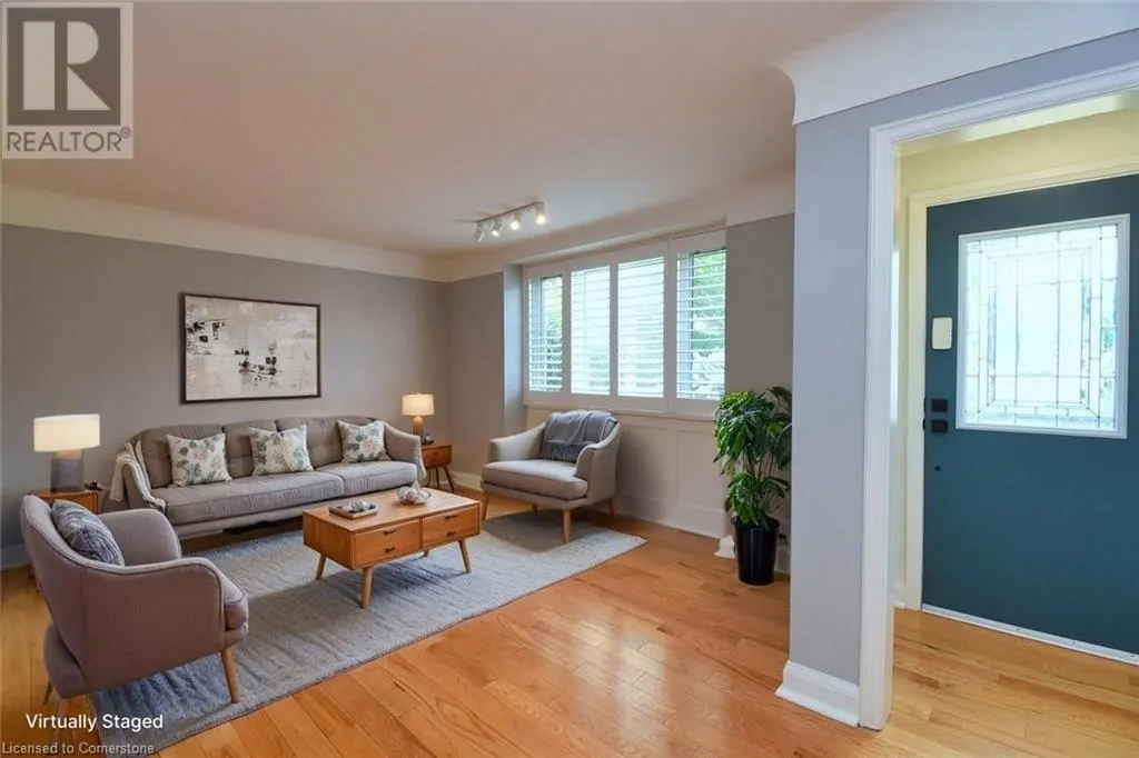 33 WILMAR Court