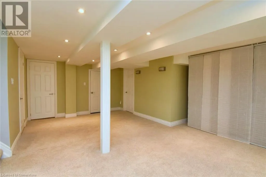 33 WILMAR Court