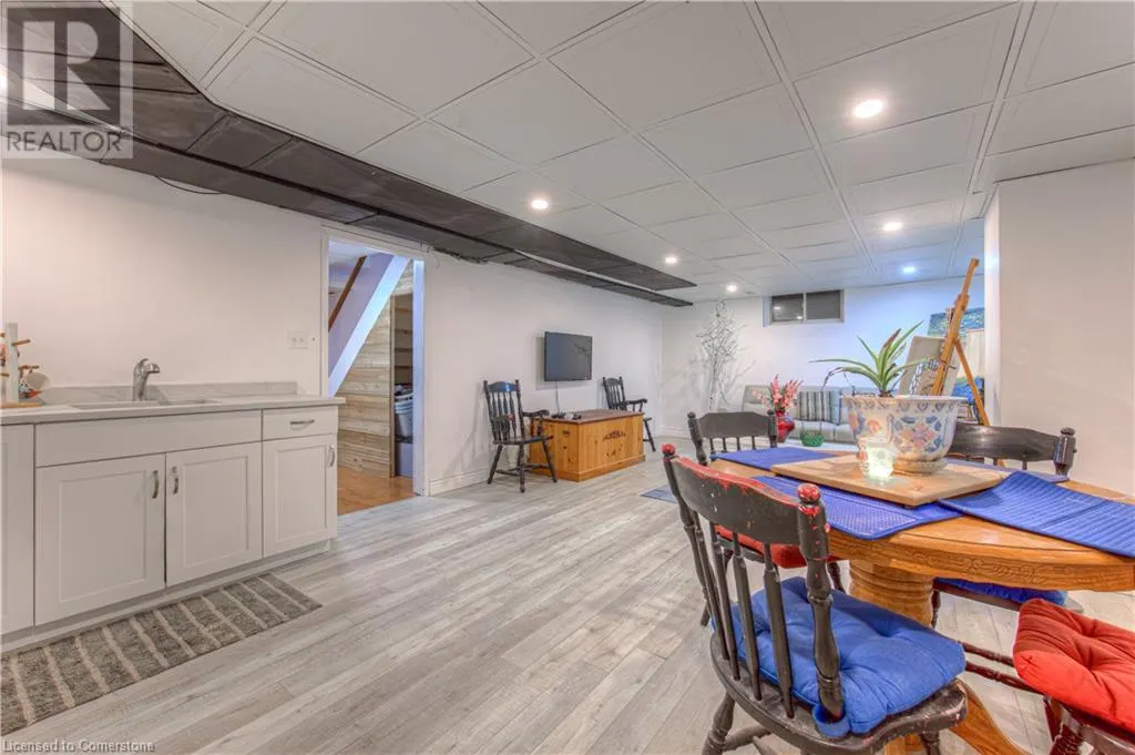 310 CAVENDISH Drive