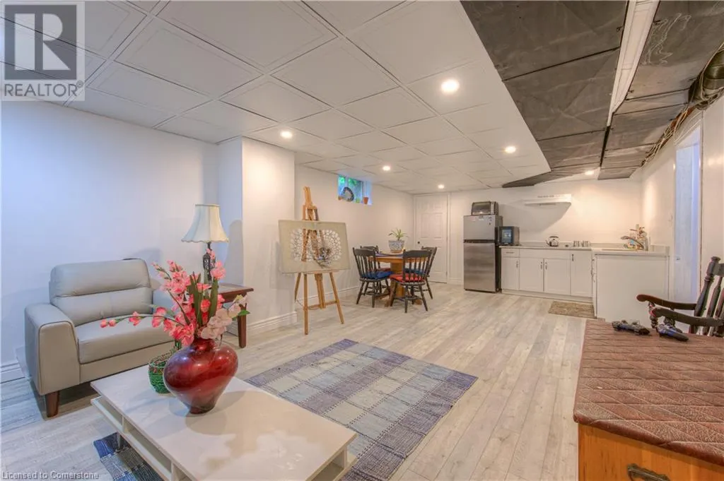 310 CAVENDISH Drive