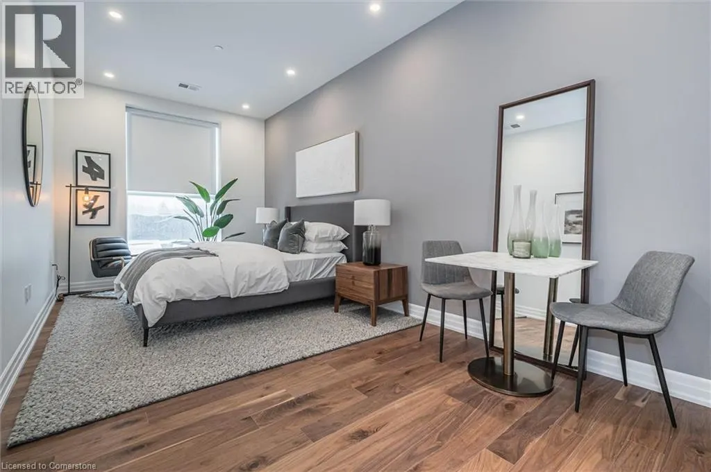 1880 GORDON Street Unit# 1010, #1010
