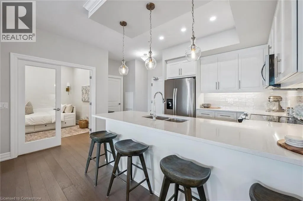 1880 GORDON Street Unit# 1010, #1010