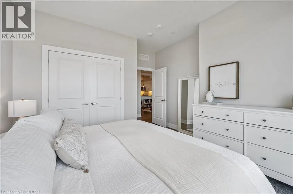 1880 GORDON Street Unit# 1010, #1010