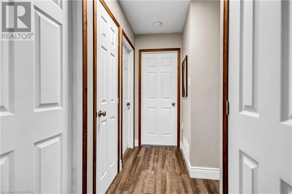 18 CLOVER Court