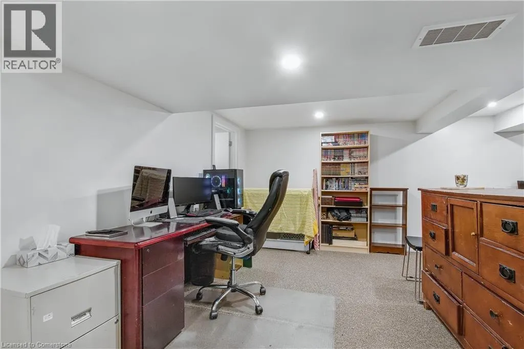 5 PINEHURST Avenue