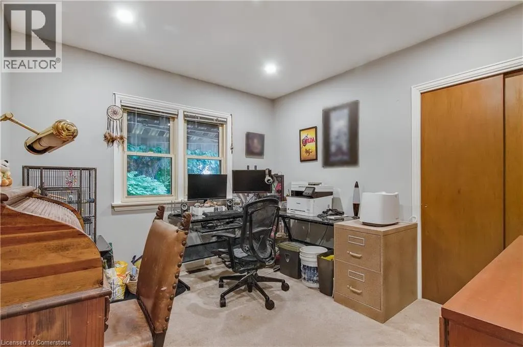 5 PINEHURST Avenue