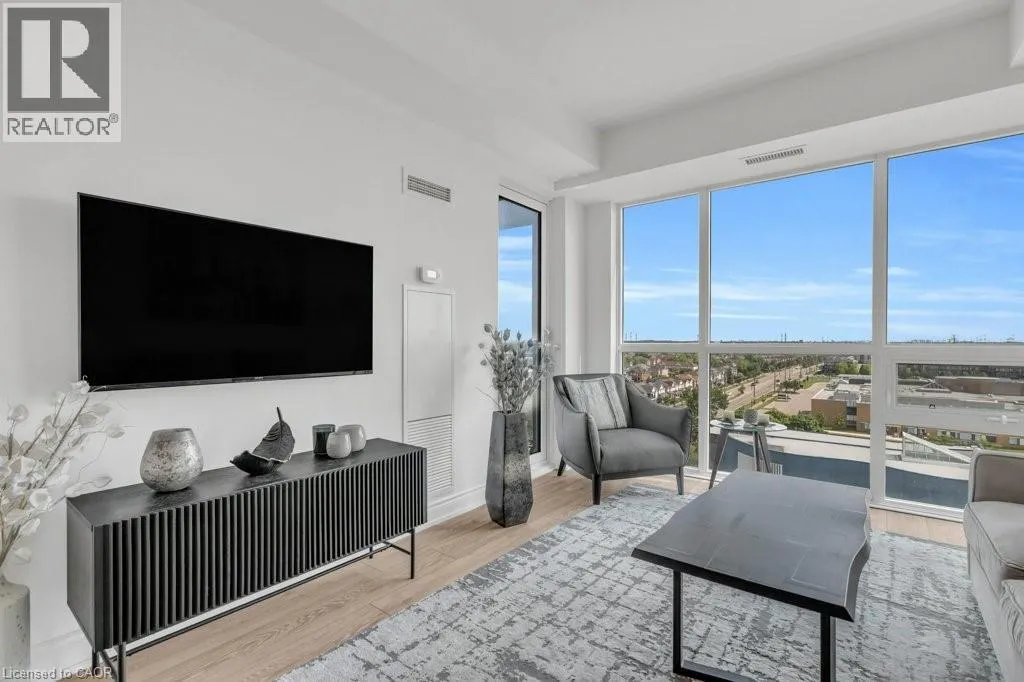 1050 MAIN Street E Unit# 1004, #1004