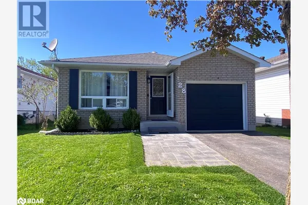 28 COURTNEY Crescent