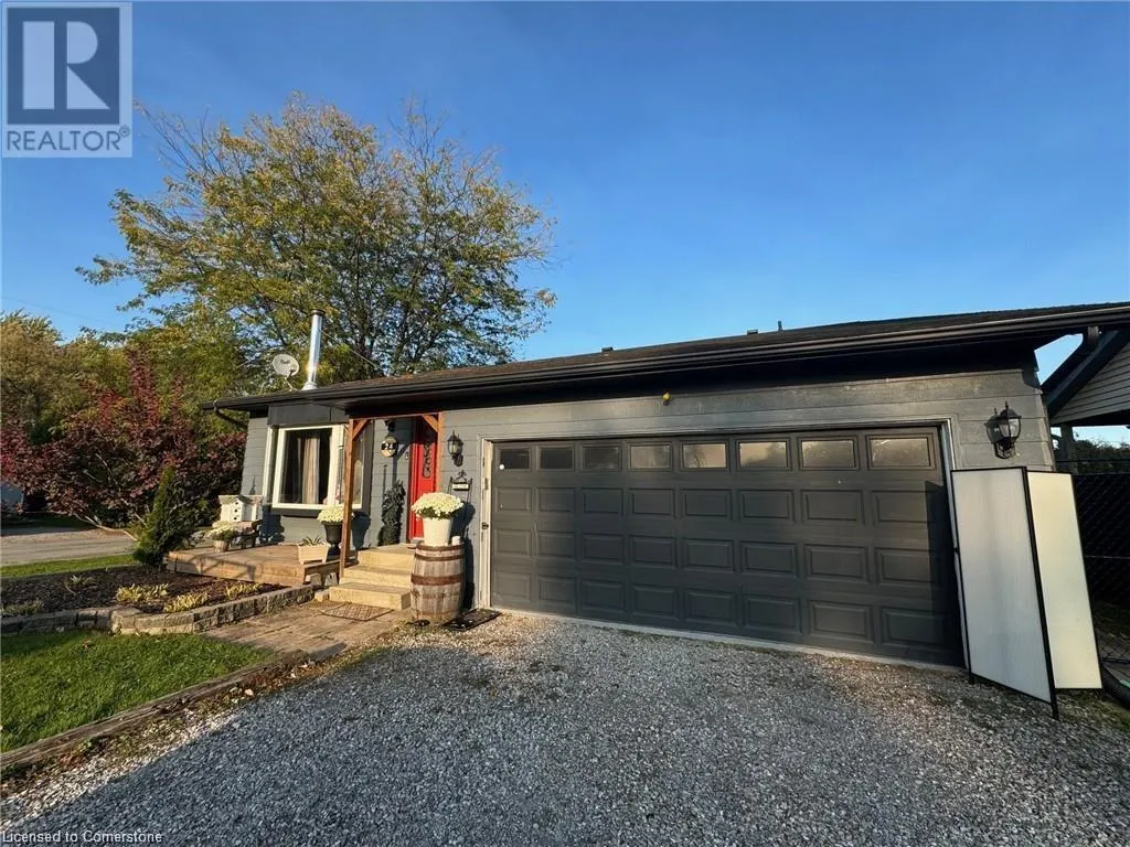 24 WOODHOUSE Avenue