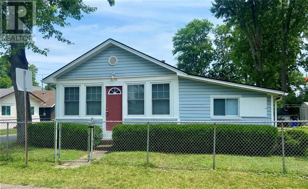 376 OAKWOOD Avenue