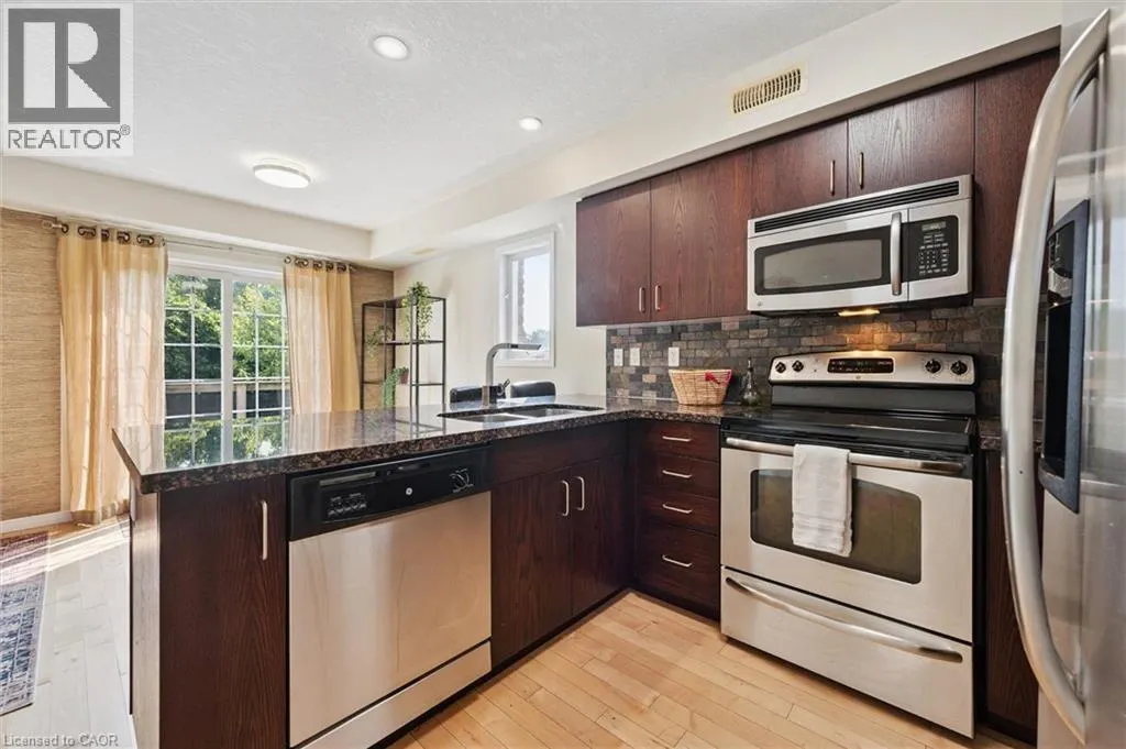 35 MOUNTFORD Drive Unit# 59, #59