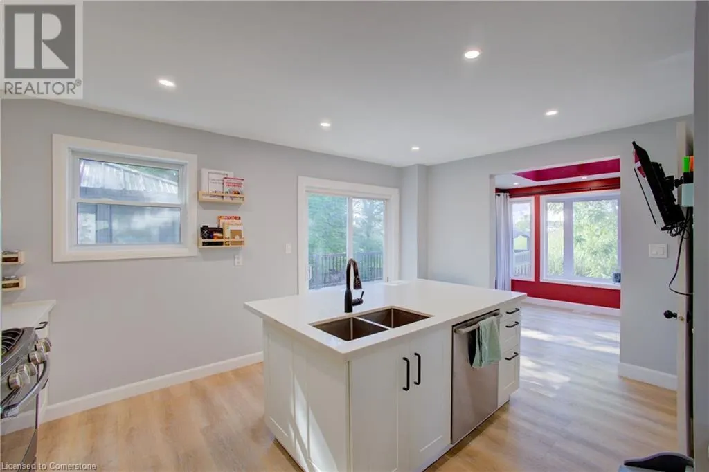 765 WOODHILL Drive