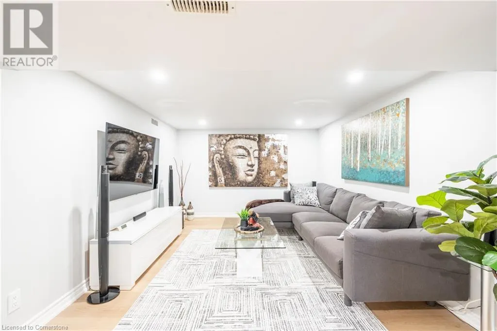 10 DRAPER Drive