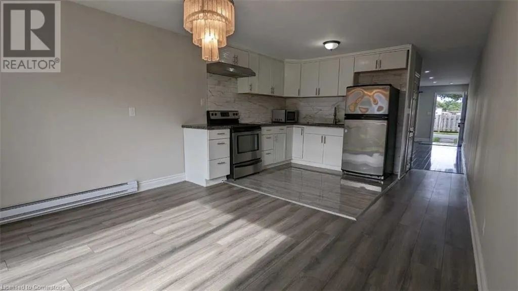 8646 WILLOUGHBY Drive Unit# 18, #18