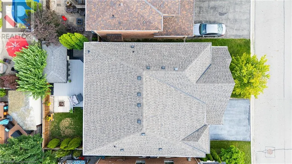 1406 MARSHALL Crescent