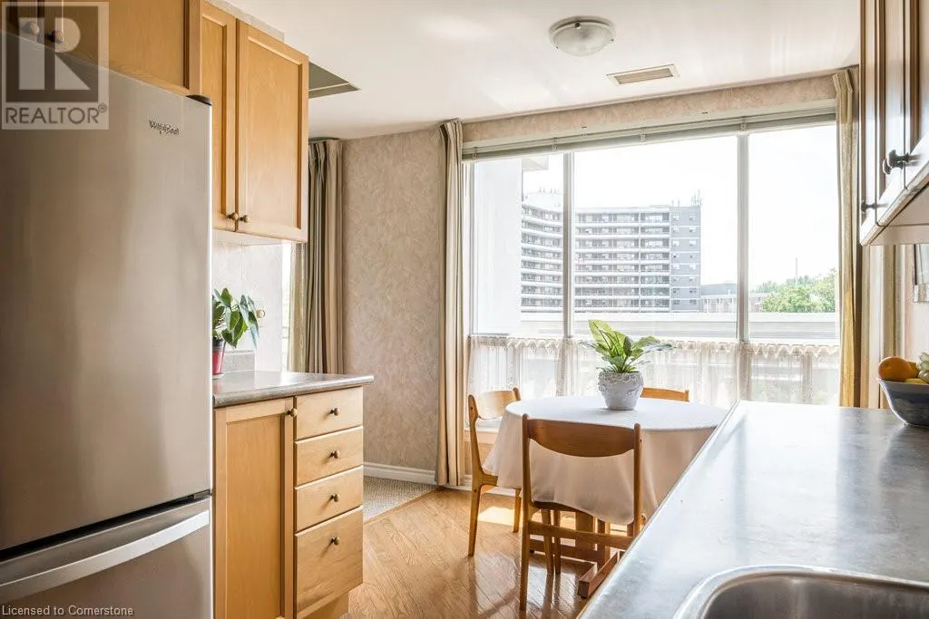 2000 CREEKSIDE Drive Unit# 805, #805